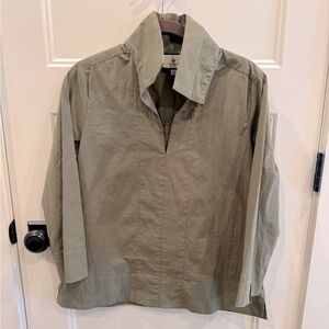 Tuckernuck Margot Stand Collar Blouse in Olive Green, size XS